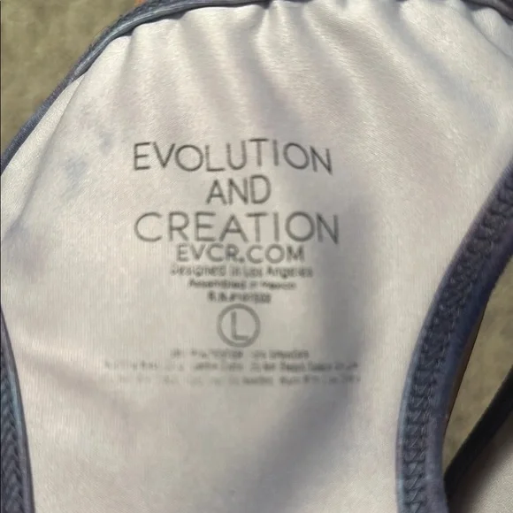 Evolution and Creation sports bra/crop top - Picture 2 of 4